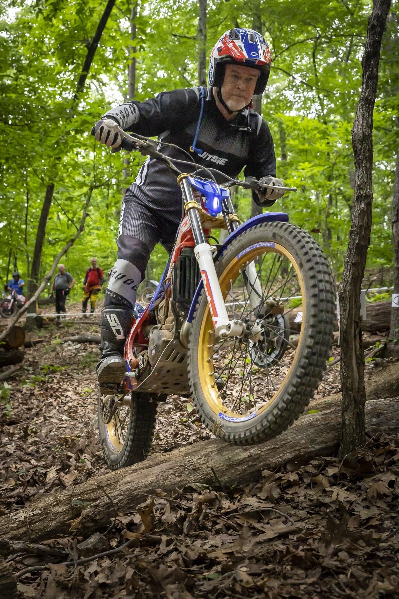 HT1 Rize - White - Trial Store USA.com